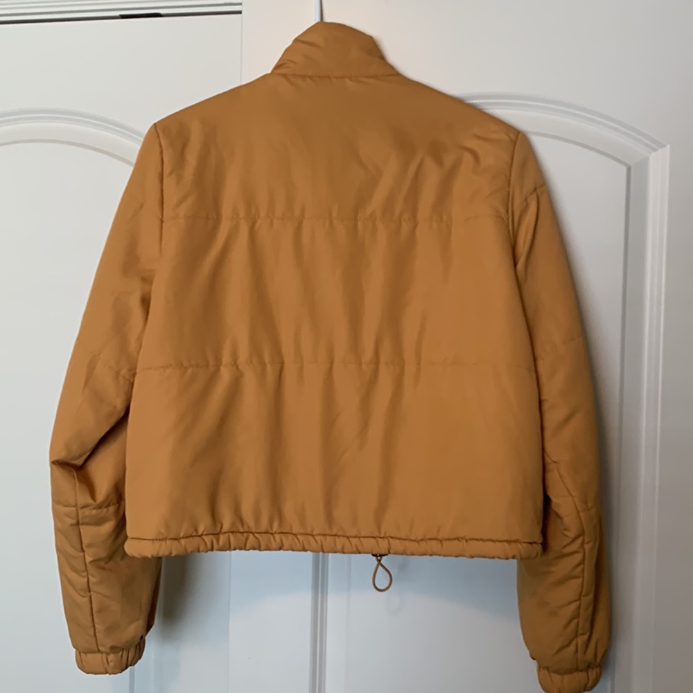 Cropped Puffer Jacket - image 2